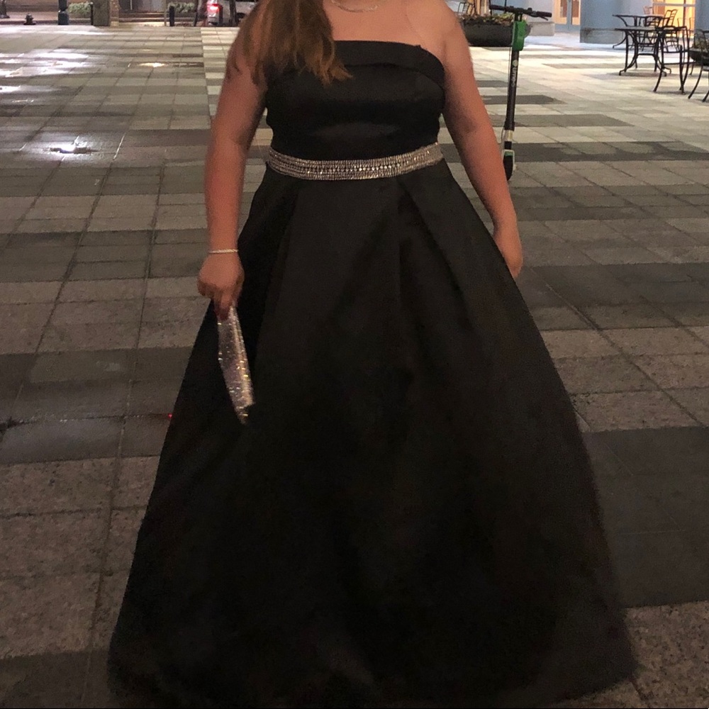 Gorgeous Black Satin Prom Dress/Evening Gown